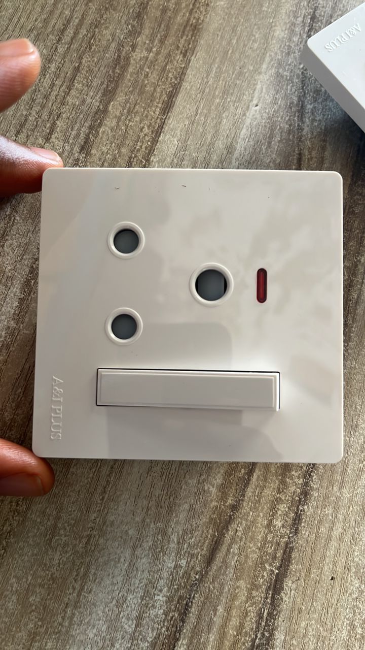 Round socket English price per packate