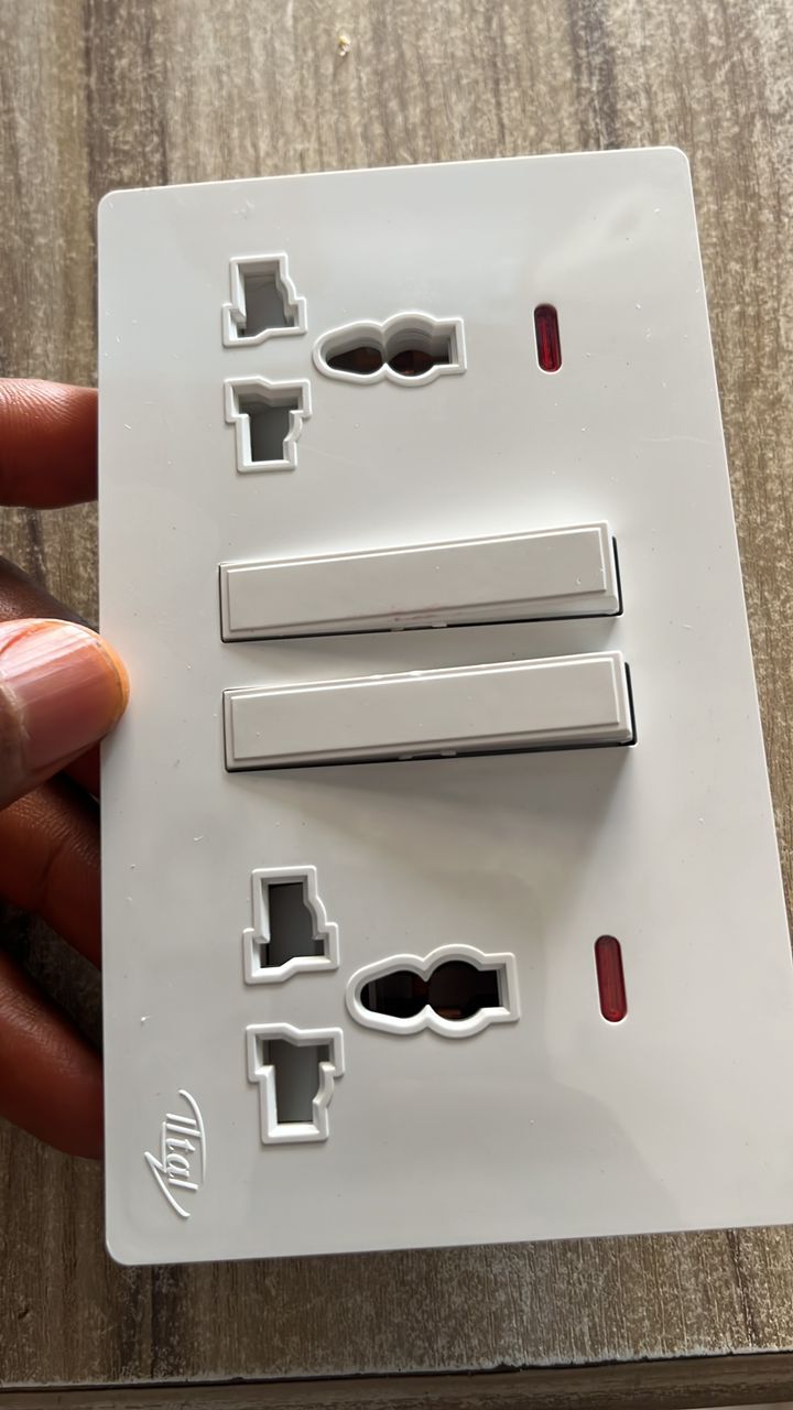 Square socket England price per pack